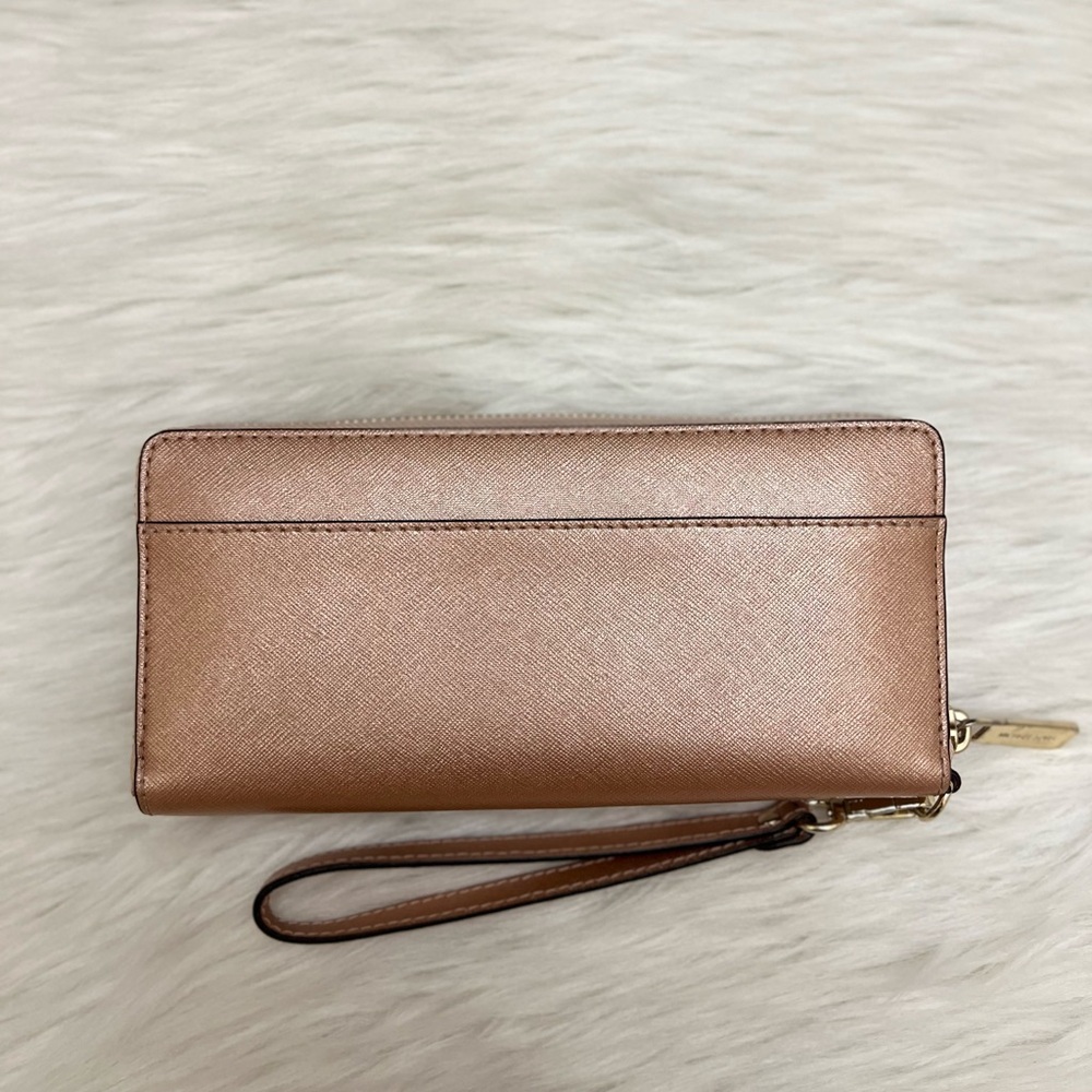 MICHAEL KORS - ROSE GOLD LEATHER LONG ZIP WALLET - Picture 3 of 12
